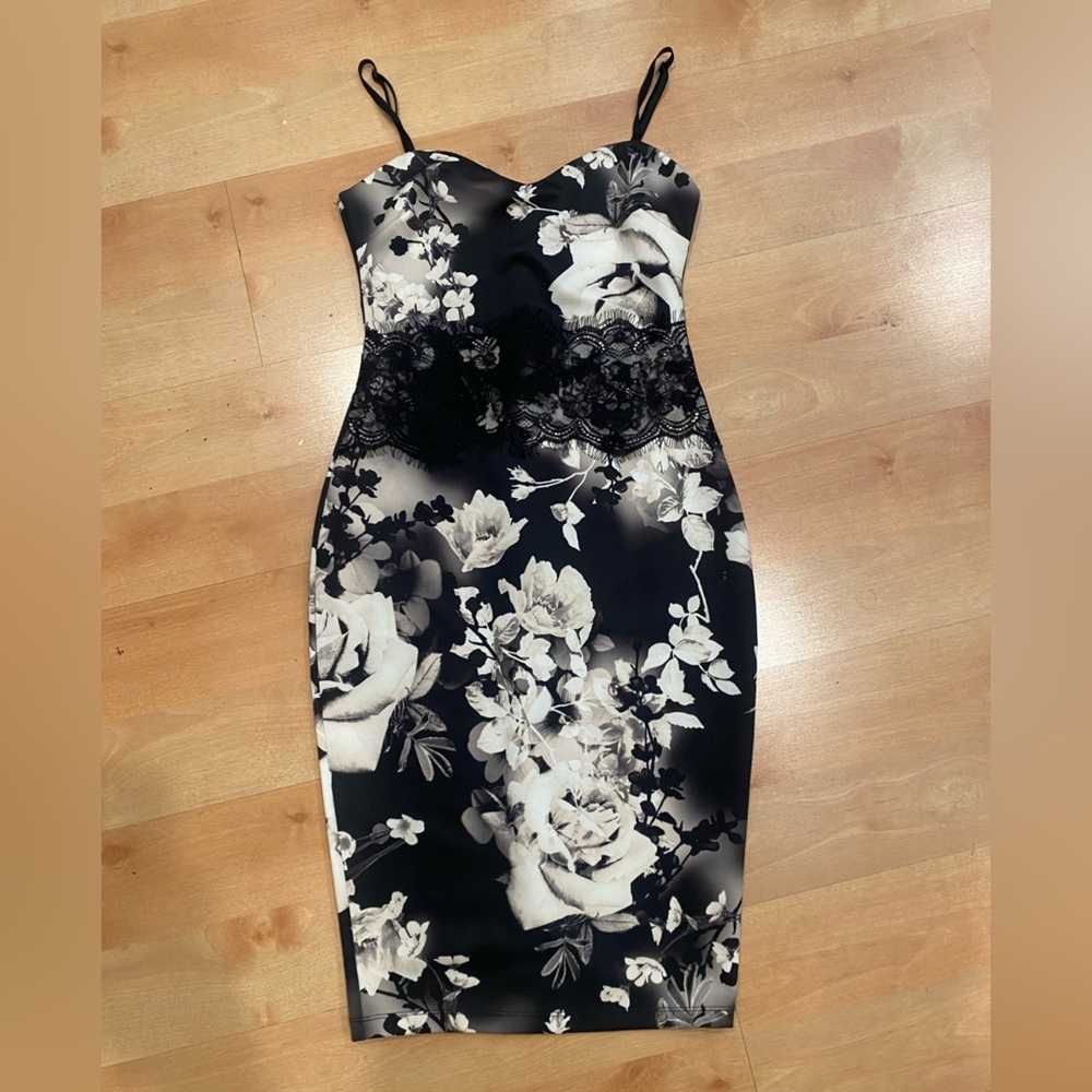 Lipsy Black & White Floral Lace Bodycon Dress
